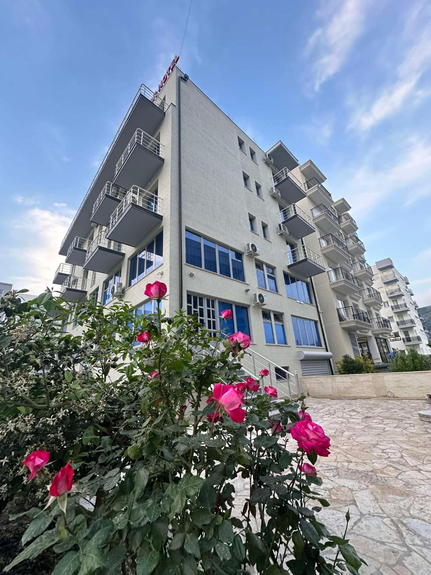 Deor Hotel Shëngjin Eksteriør bilde